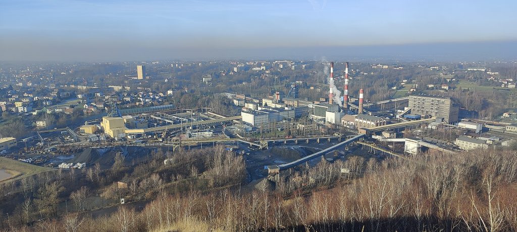 Widok z hałdy „Szarlota” w Rydułtowach w 2024 roku. Tadeáš Bednarz, CC BY-SA 4.0, via Wikimedia Commons