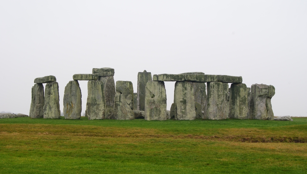 Peter Trimming / Stonehenge, via Wikimedia Commons