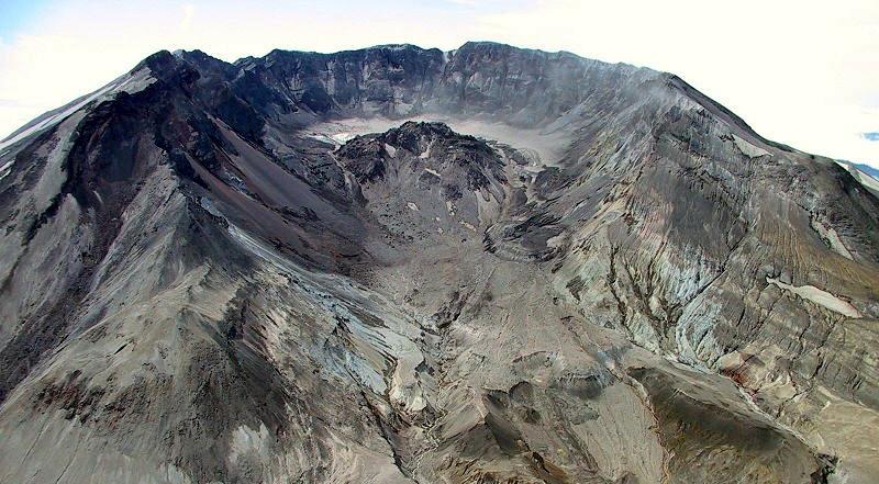 Mount St. Helens z budowlą typu somma, USA. Fot. Xpda. Źródło: Wikimedia Commons