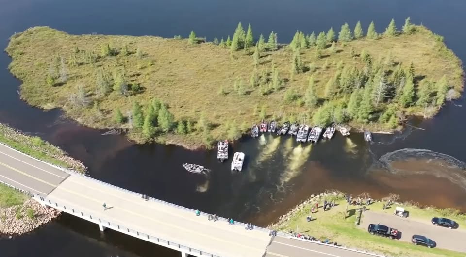 Dryfujące wyspy